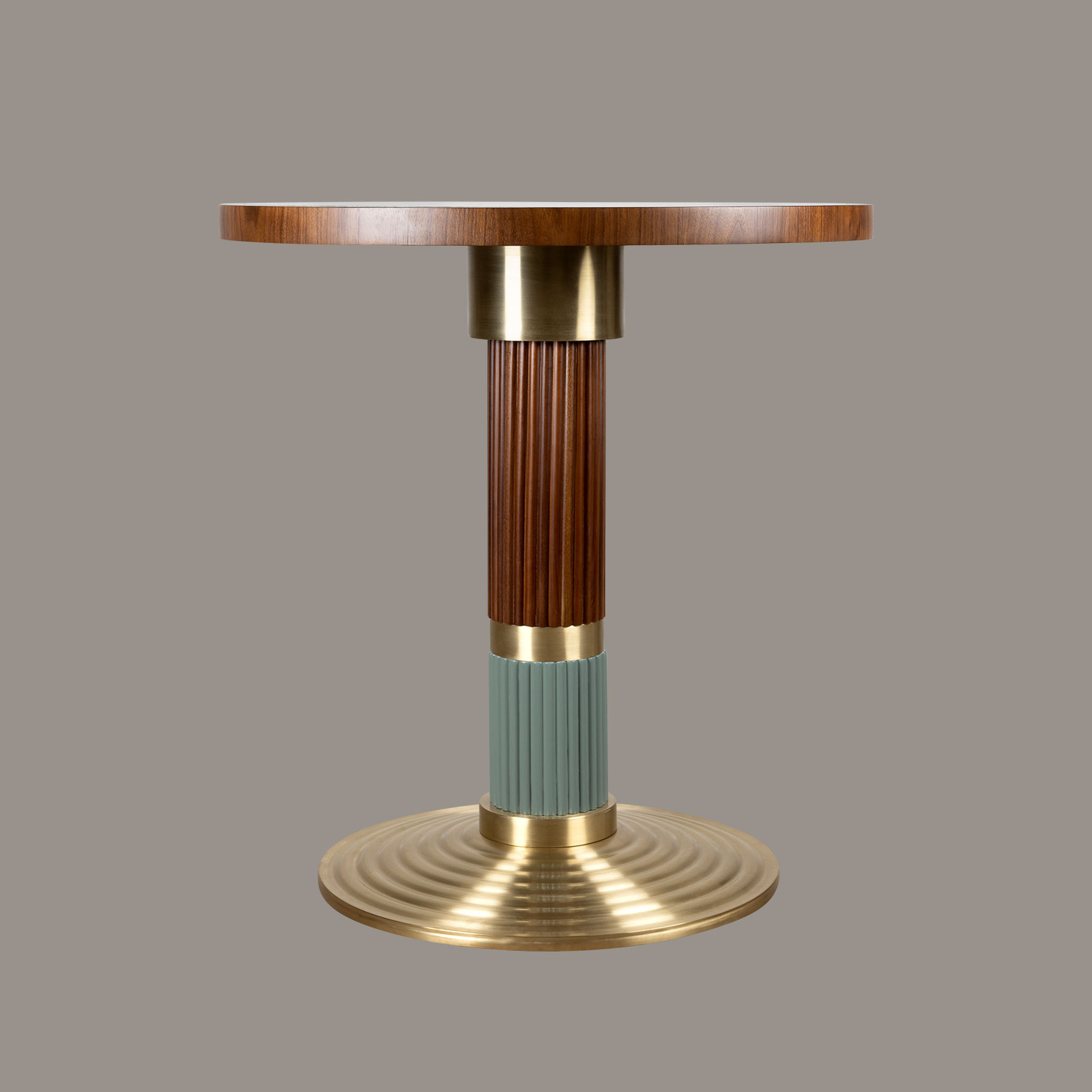 Queens Dining Table Structured in wood and features a Green Viana marble tabletop