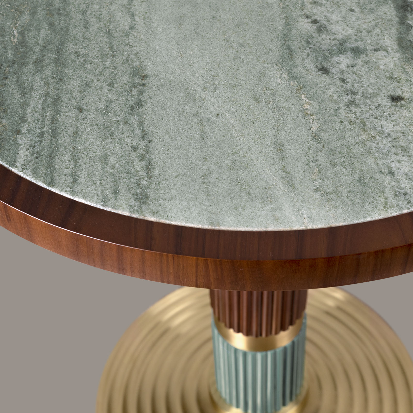 Queens Dining Table Top detail