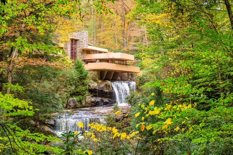 Fallingwater Pennsylvania Retreat Frank Lloyd Wright Modernist Architects